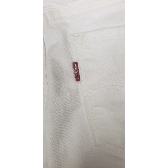LEVIS Shorts Womens 27 Bermuda Zip Embroidered Floral Denim White Capri NWT - Picture 6 of 10